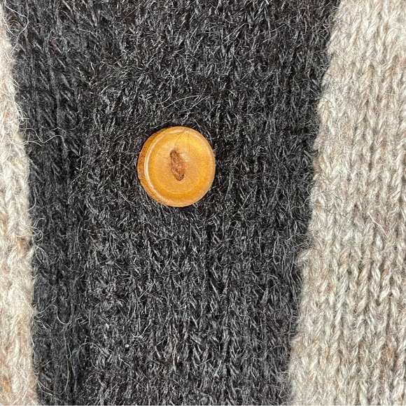 One of A Kind Bolivian Handmade 100% Alpaca Wool Grandpacore Cardigan Sweater  L - Picture 8 of 16